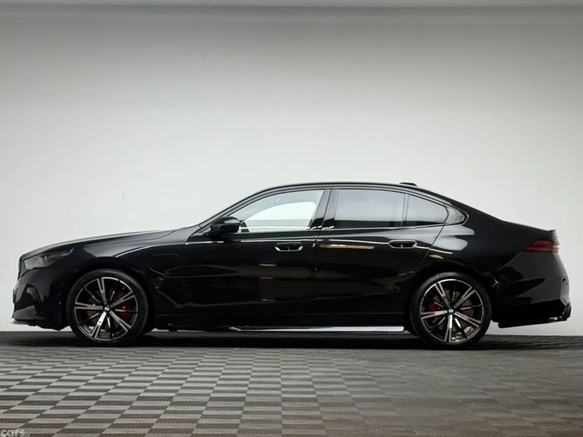 BMW 5-Series Saloon, Petrol Plug-in Hybrid, 2026, Black