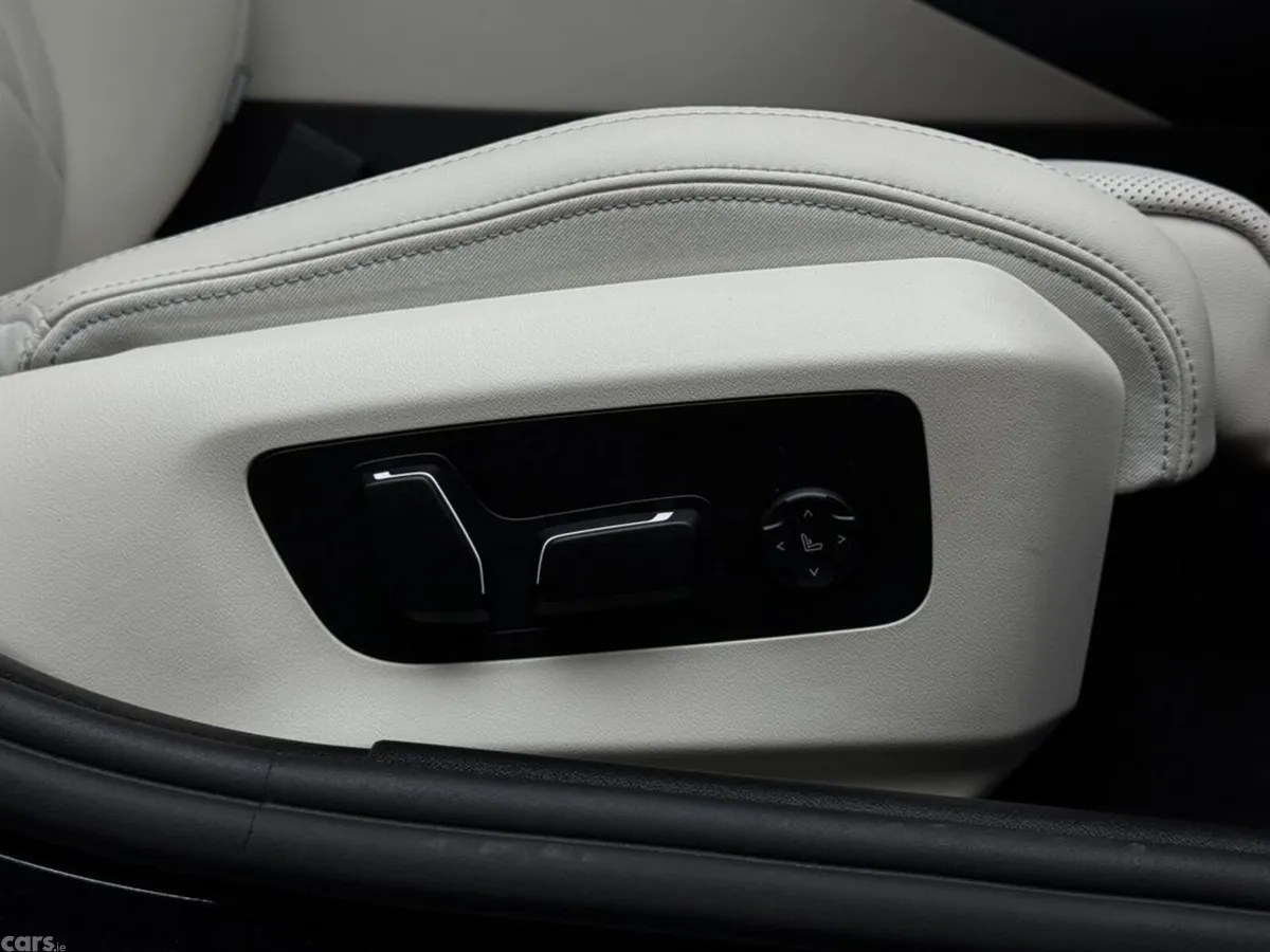 BMW 5-Series Saloon, Petrol Plug-in Hybrid, 2026, Black