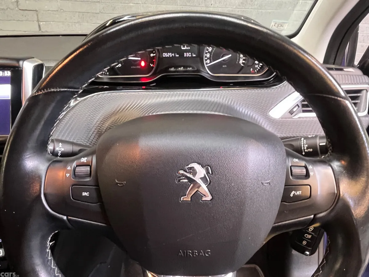 Peugeot 208 Hatchback, Petrol, 2016, Blue