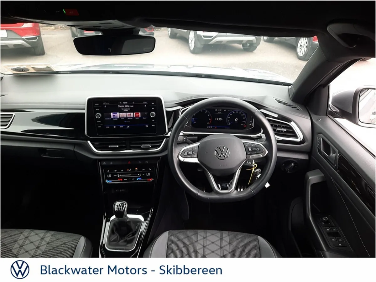 Volkswagen T-Roc SUV, Petrol, 2024, Grey