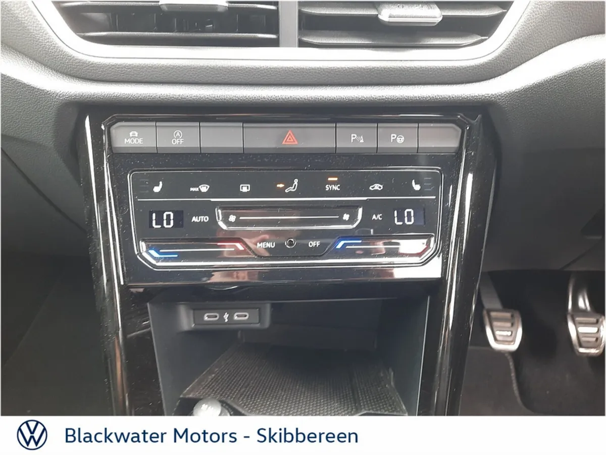 Volkswagen T-Roc SUV, Petrol, 2024, Grey