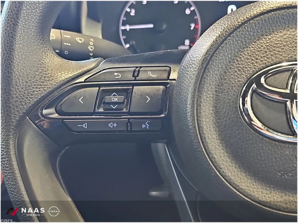 Toyota Yaris Hatchback, Petrol, 2023, White