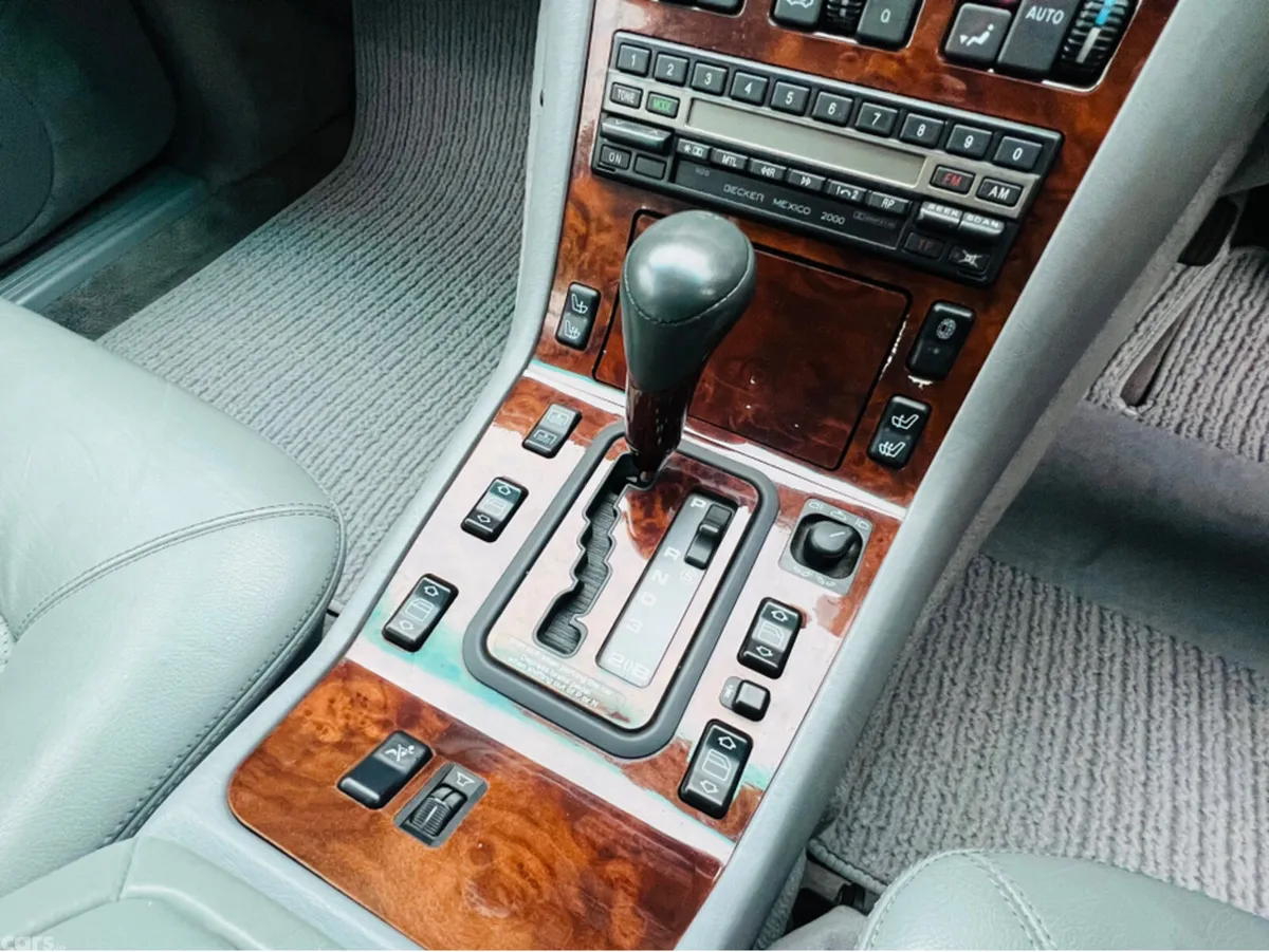 Mercedes-Benz Other Coupe, Petrol, 1993, Silver