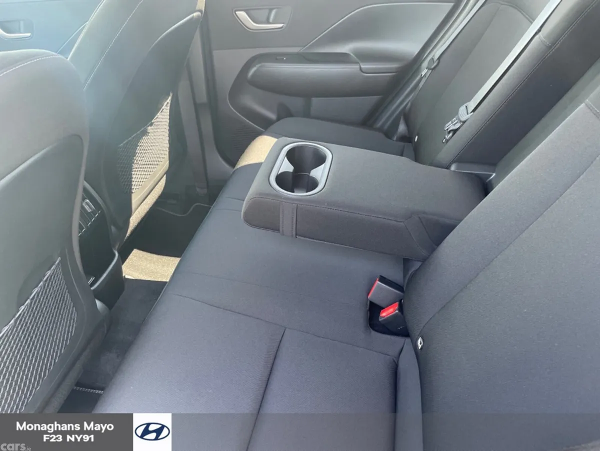 Hyundai KONA MPV, Petrol, 2024, Black