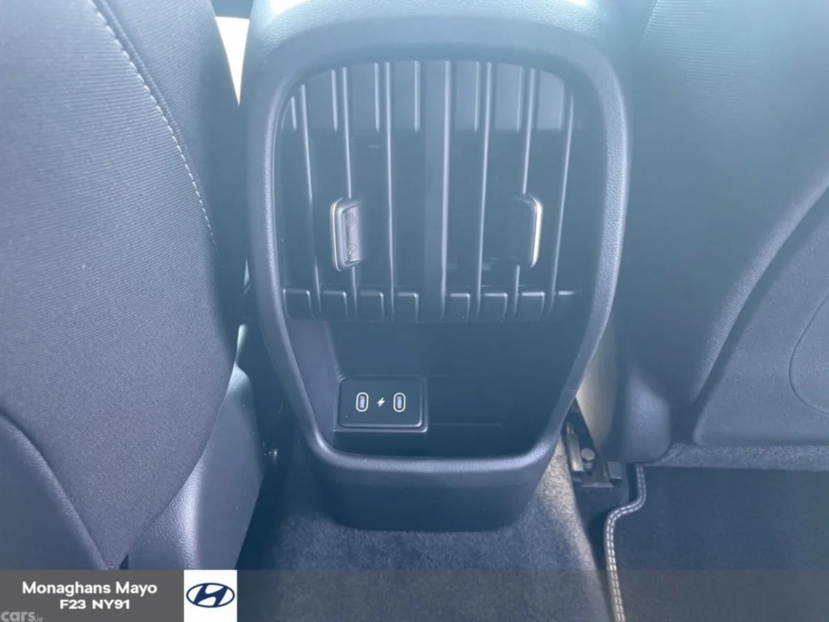 Hyundai KONA MPV, Petrol, 2024, Black