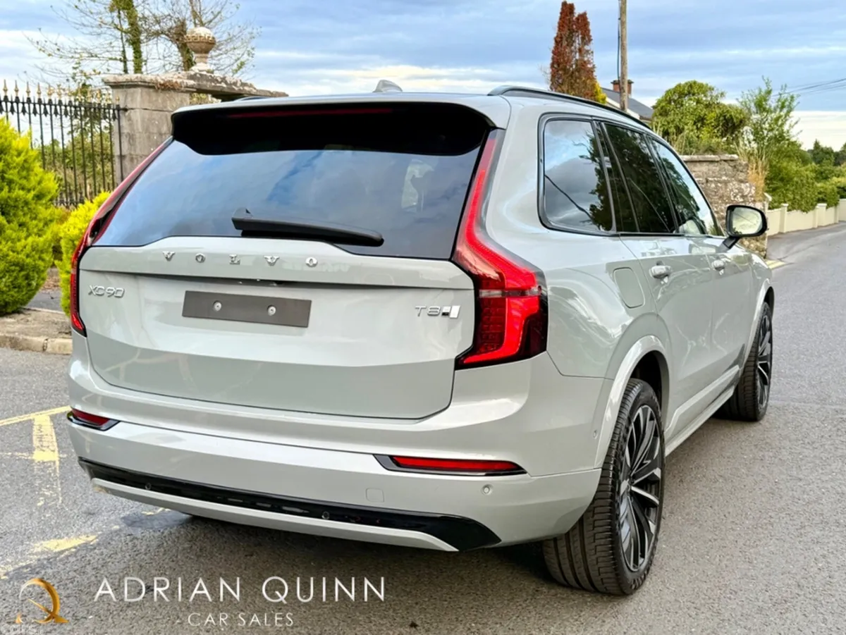 Volvo XC90 SUV, Petrol Plug-in Hybrid, 2026, Grey
