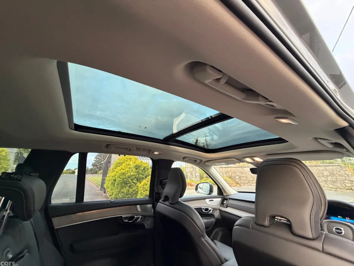 Volvo XC90 SUV, Petrol Plug-in Hybrid, 2026, Grey