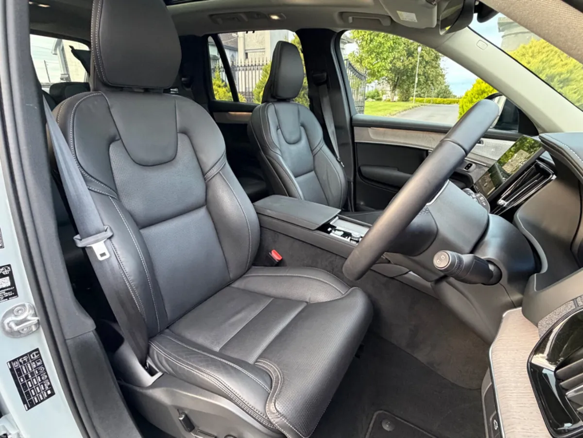Volvo XC90 SUV, Petrol Plug-in Hybrid, 2026, Grey