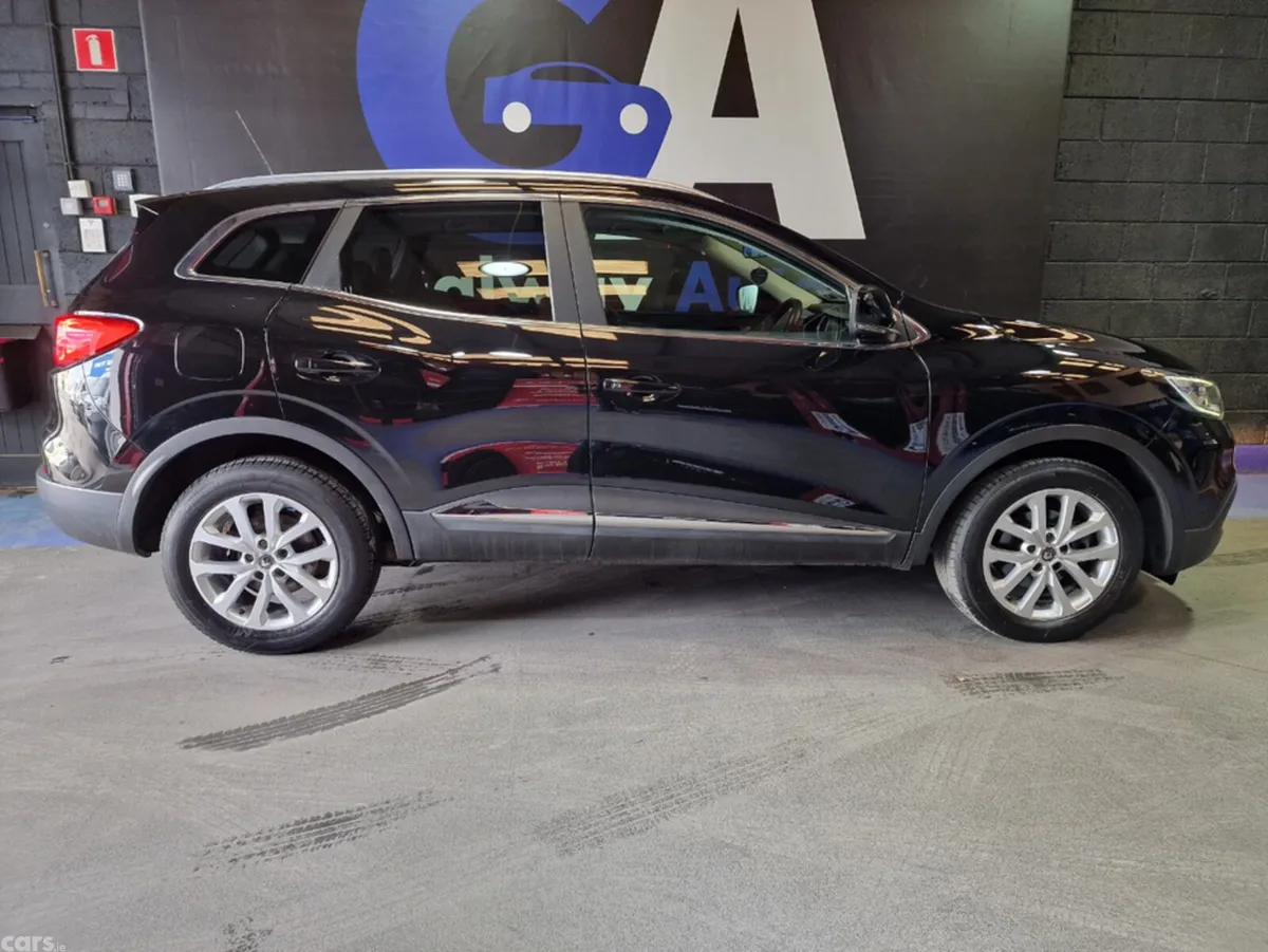 Renault Kadjar Hatchback, Diesel, 2017, Black