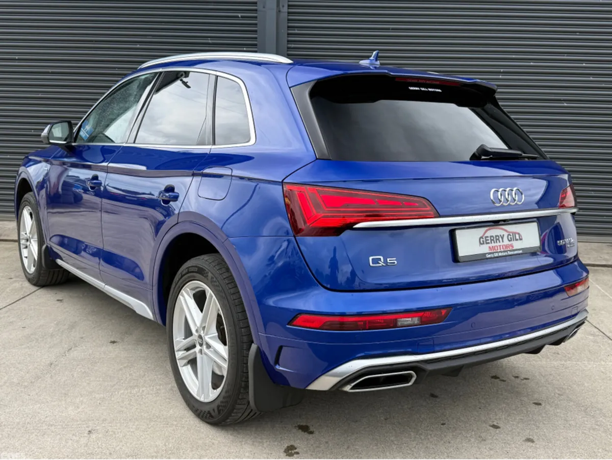 Audi Q5 Estate, Petrol Plug-in Hybrid, 2022, Blue