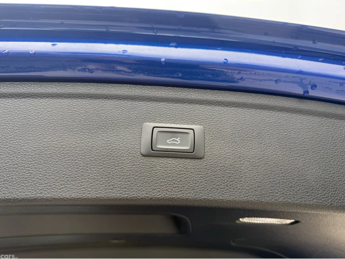 Audi Q5 Estate, Petrol Plug-in Hybrid, 2022, Blue