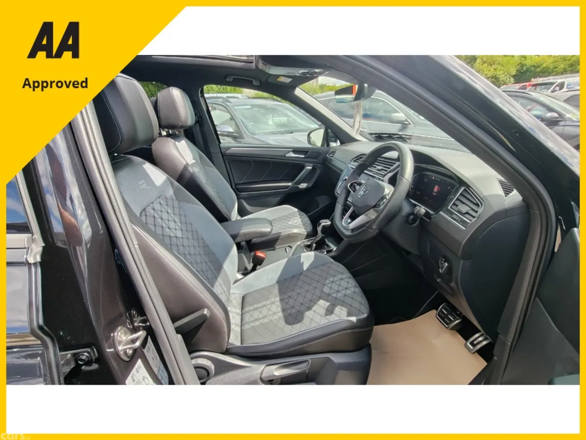 Volkswagen Tiguan SUV, Petrol Plug-in Hybrid, 2024, Black
