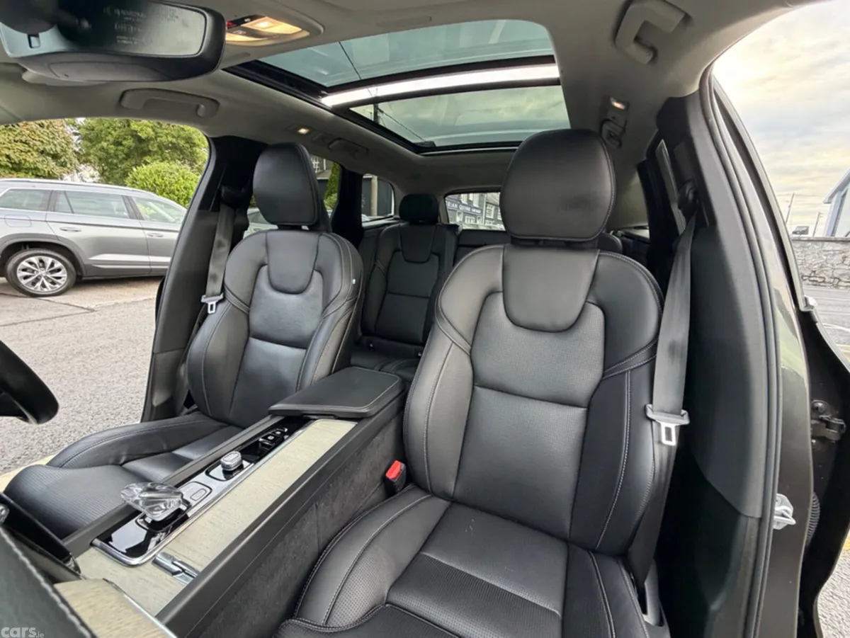 Volvo XC60 SUV, Petrol Plug-in Hybrid, 2022, Grey