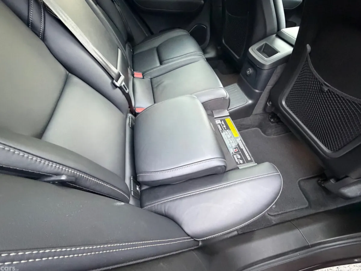 Volvo XC60 SUV, Petrol Plug-in Hybrid, 2022, Grey
