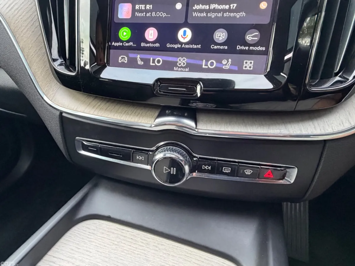 Volvo XC60 SUV, Petrol Plug-in Hybrid, 2022, Grey