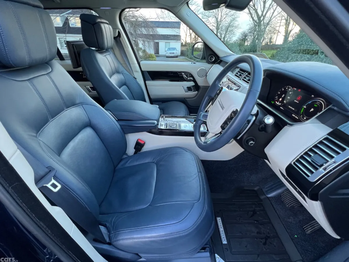 Land Rover Range Rover SUV, Petrol Plug-in Hybrid, 2020, Blue