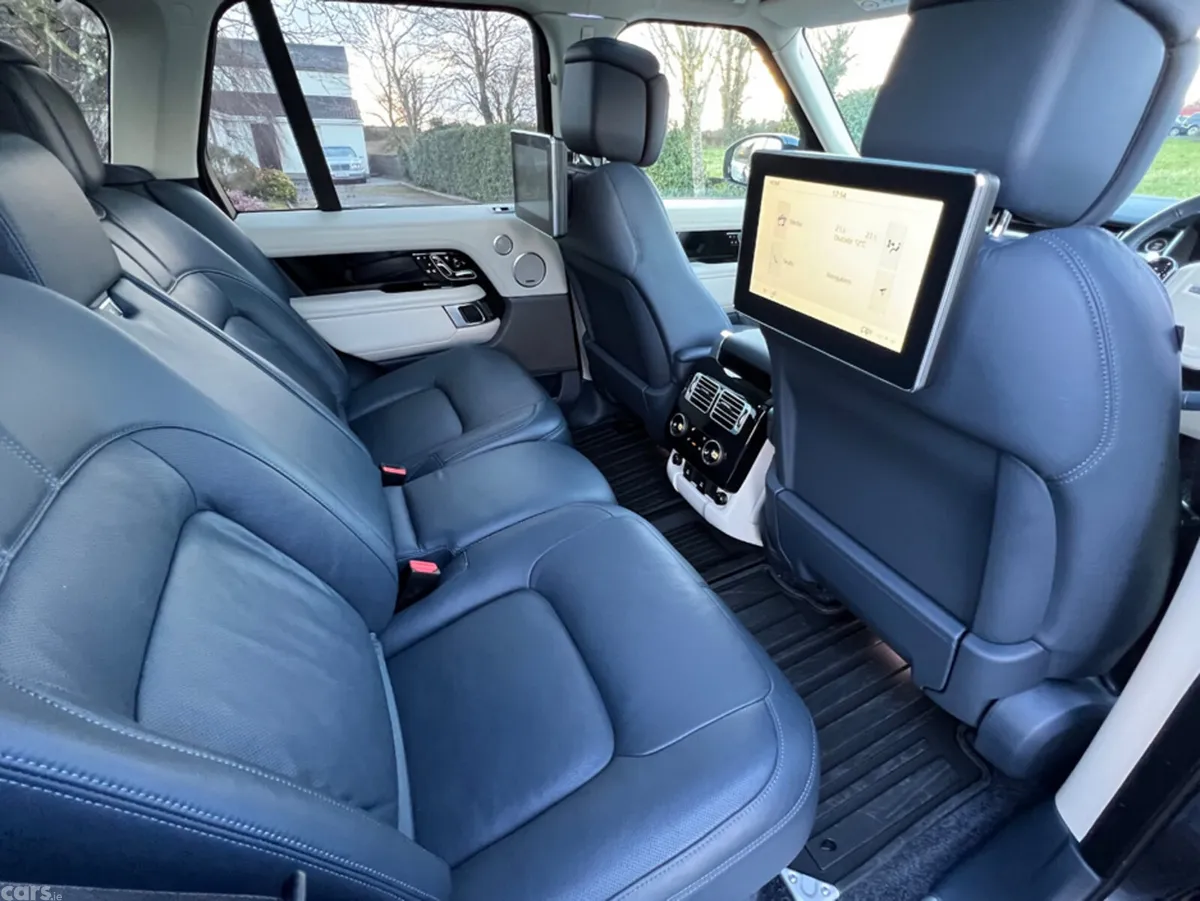 Land Rover Range Rover SUV, Petrol Plug-in Hybrid, 2020, Blue