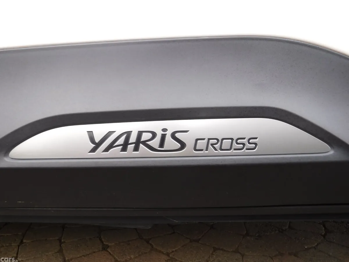 Toyota Yaris Cross SUV, Petrol Hybrid, 2021, White