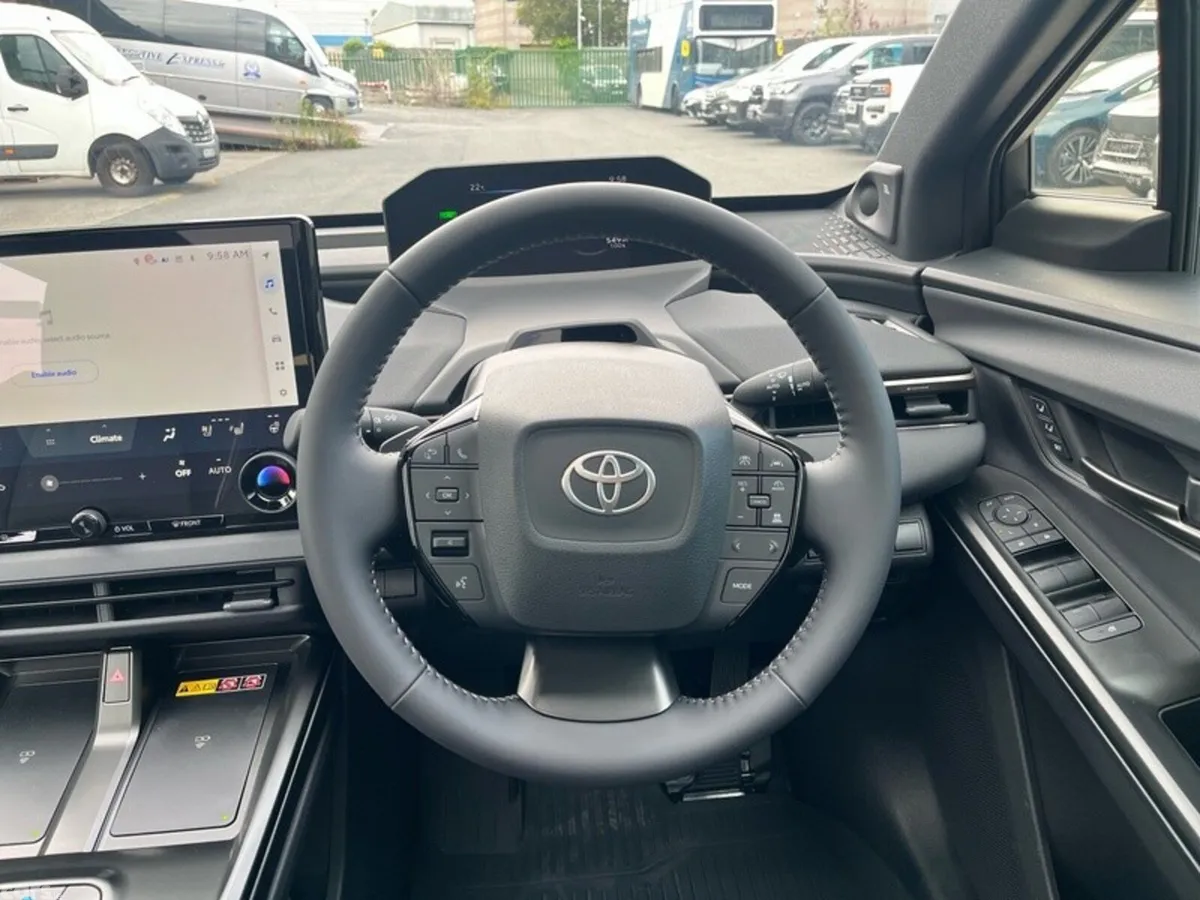 Toyota bZ4X Estate, Electric, 2026, White