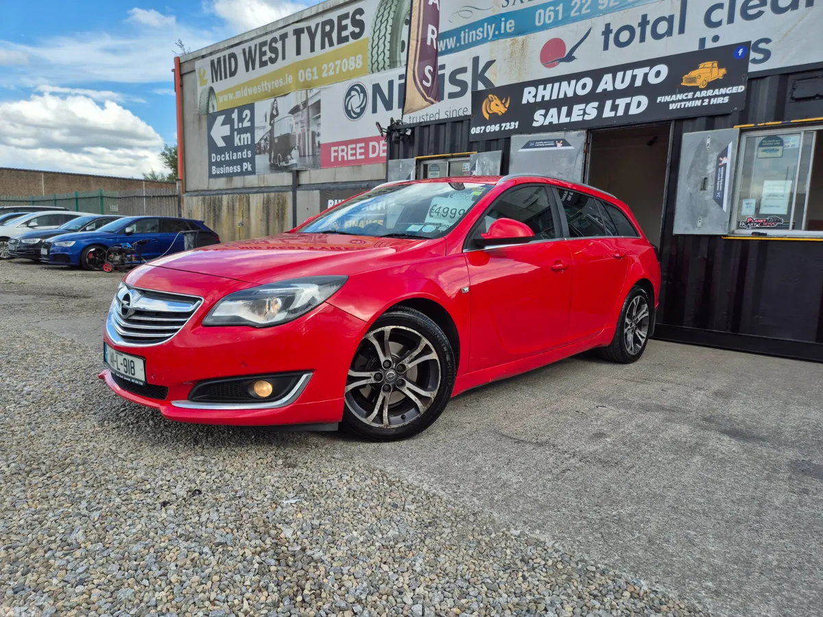 Opel Insignia MPV, Diesel, 2014, Red