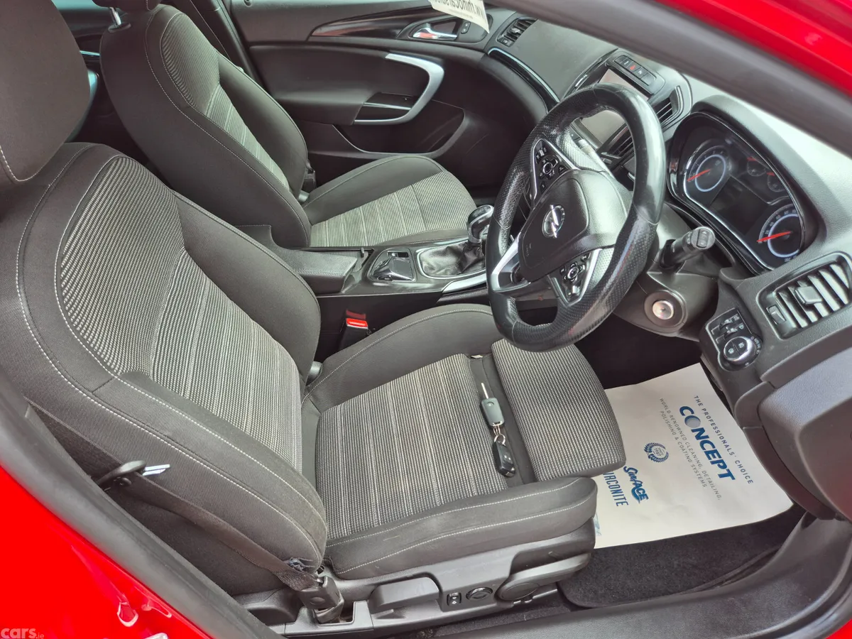 Opel Insignia MPV, Diesel, 2014, Red