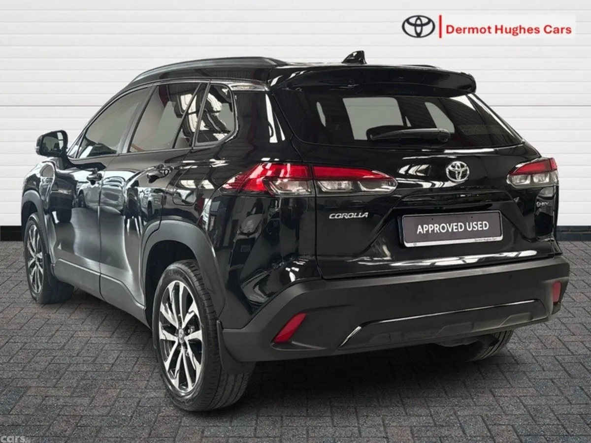Toyota Corolla Cross Hatchback, Petrol Hybrid, 2024, Black