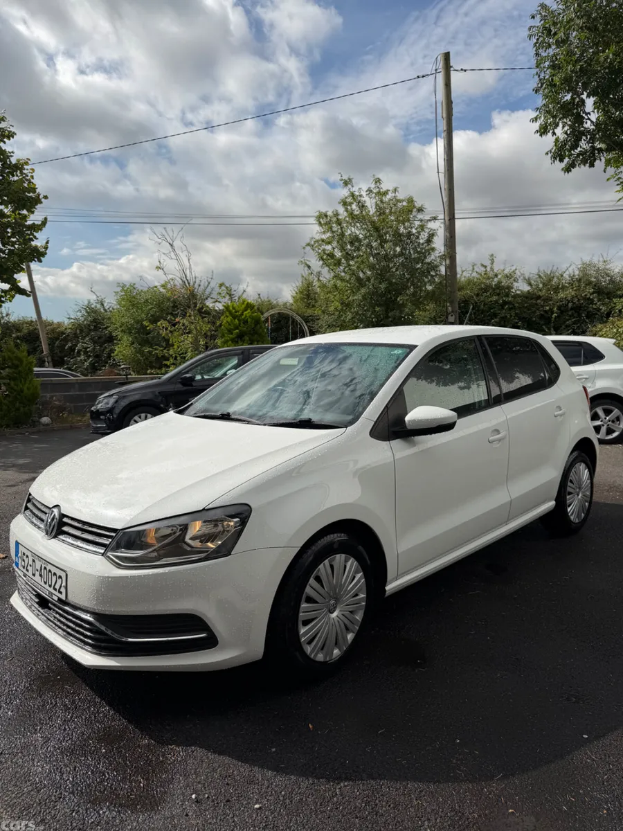 Volkswagen Polo Hatchback, Petrol, 2015, White