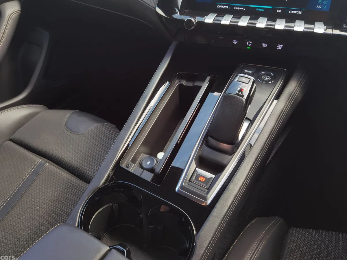 Peugeot 508 Hatchback, Petrol Plug-in Hybrid, 2023, Blue