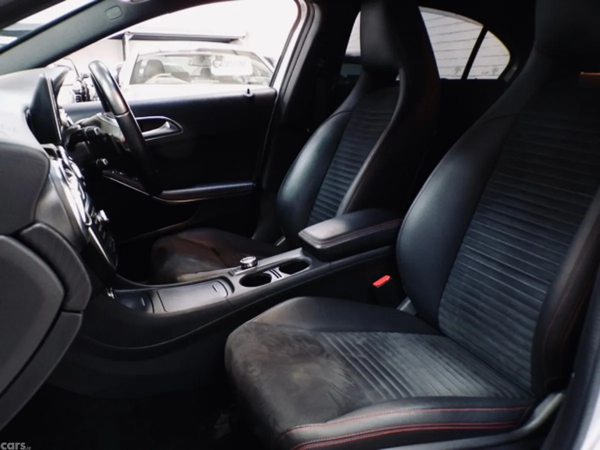 Mercedes-Benz A-Class Hatchback, Petrol, 2014, Silver