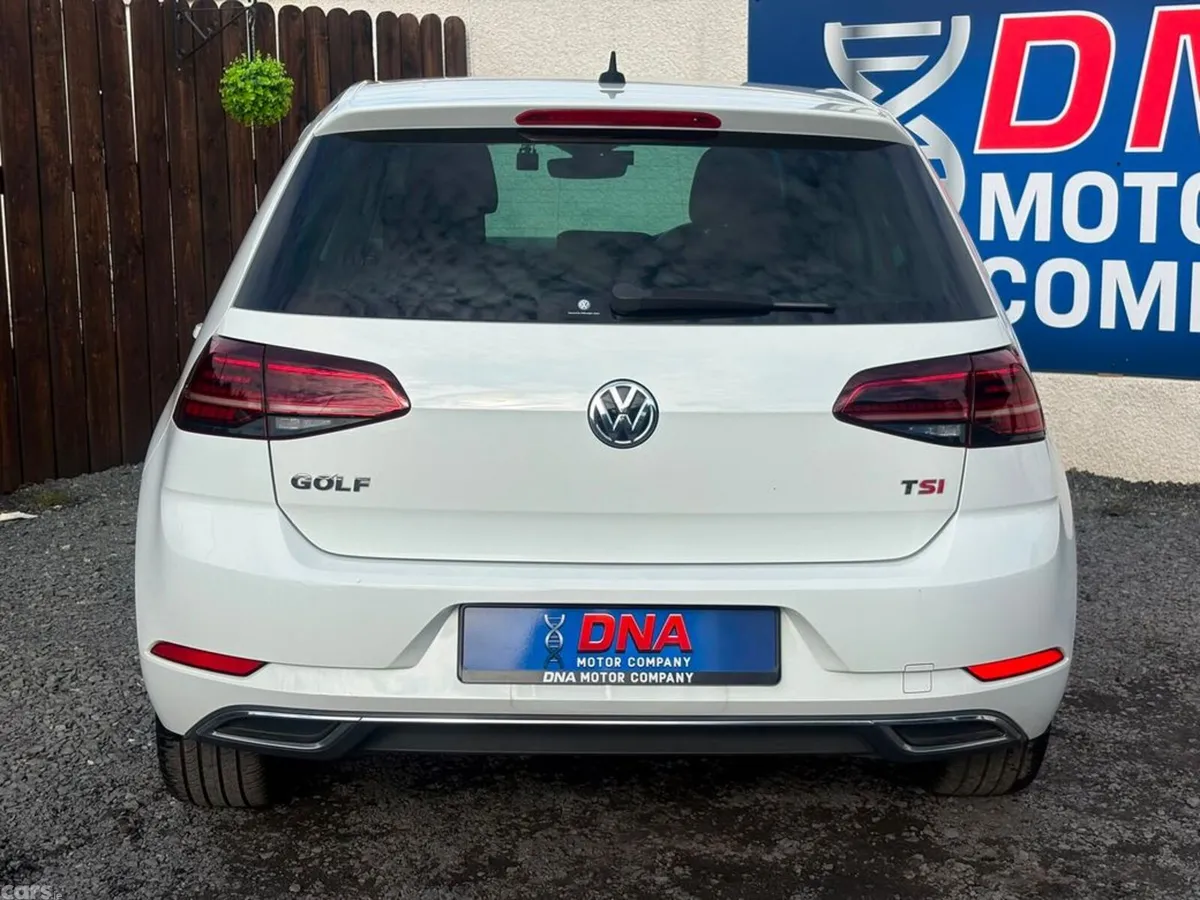 Volkswagen Golf Hatchback, Petrol, 2017, White