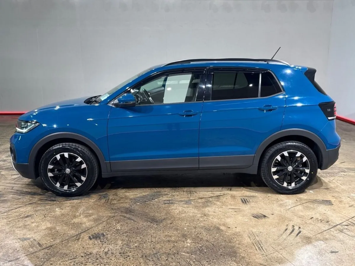 Volkswagen T-Cross SUV, Petrol, 2020, Blue