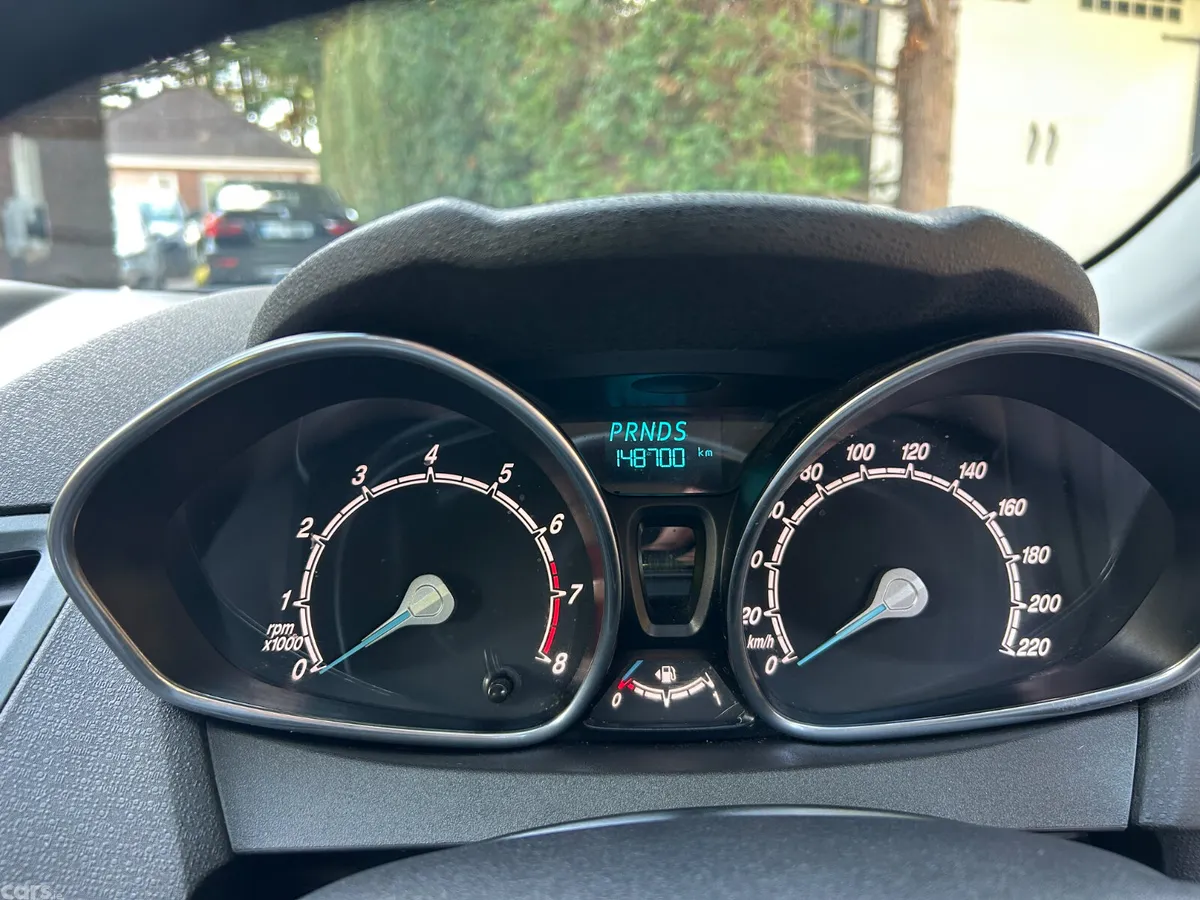 Ford Fiesta Hatchback, Petrol, 2017, Grey
