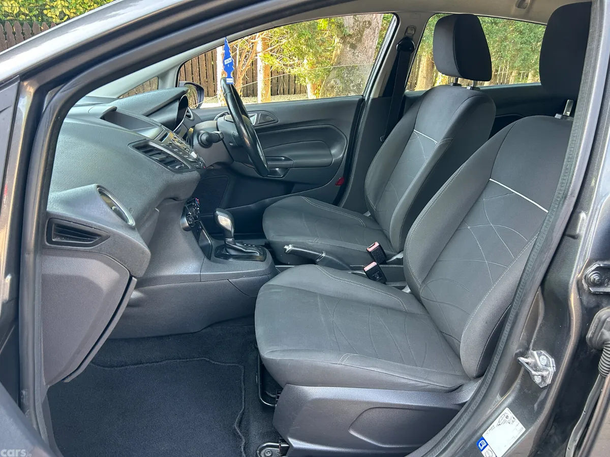 Ford Fiesta Hatchback, Petrol, 2017, Grey