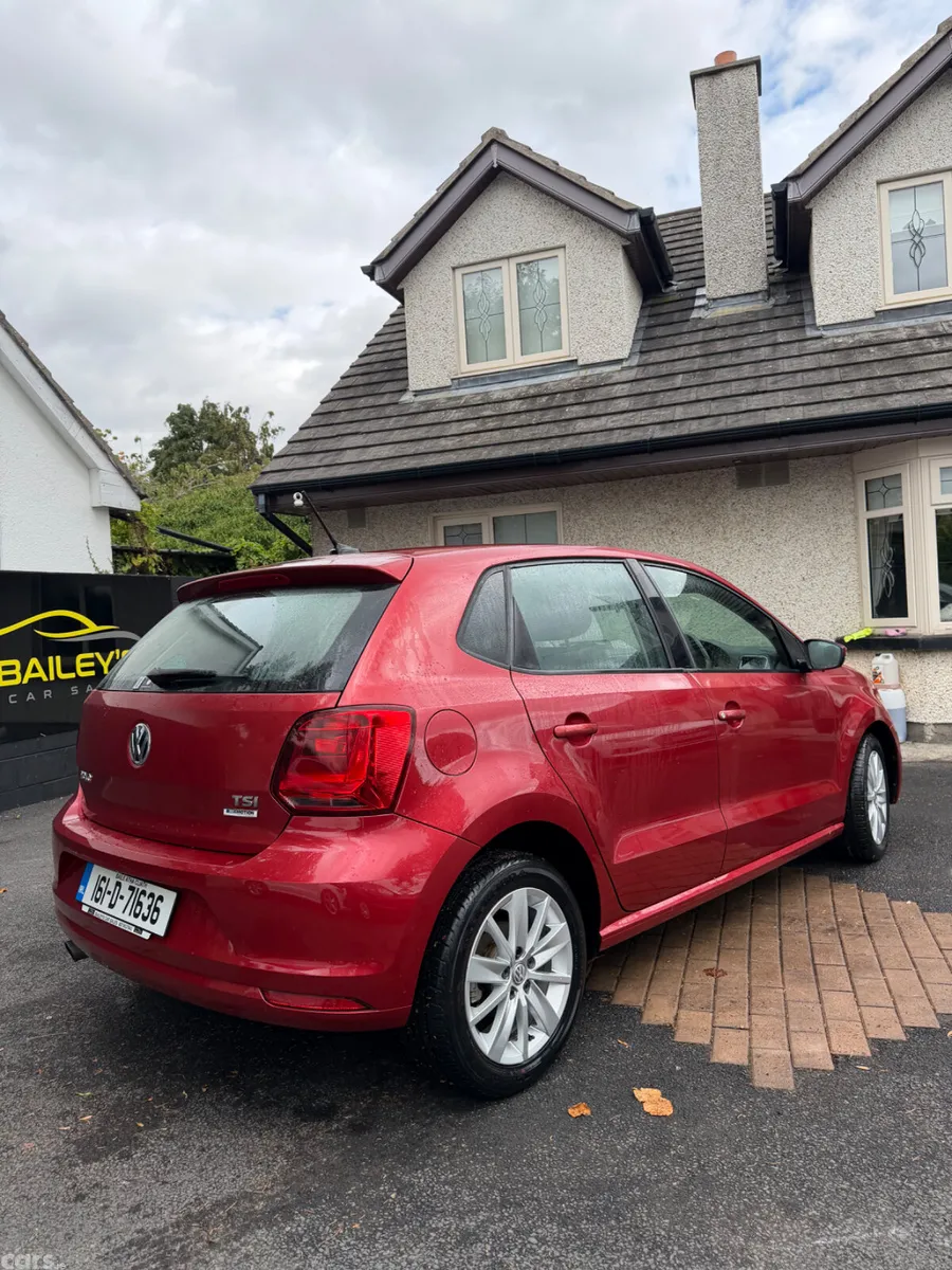 Volkswagen Polo Hatchback, Petrol, 2016, Red