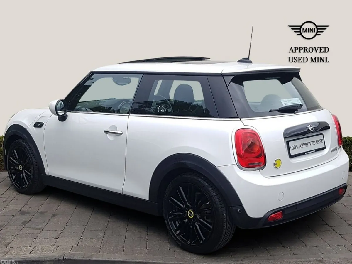 Mini Cooper Hatchback, Electric, 2023, White