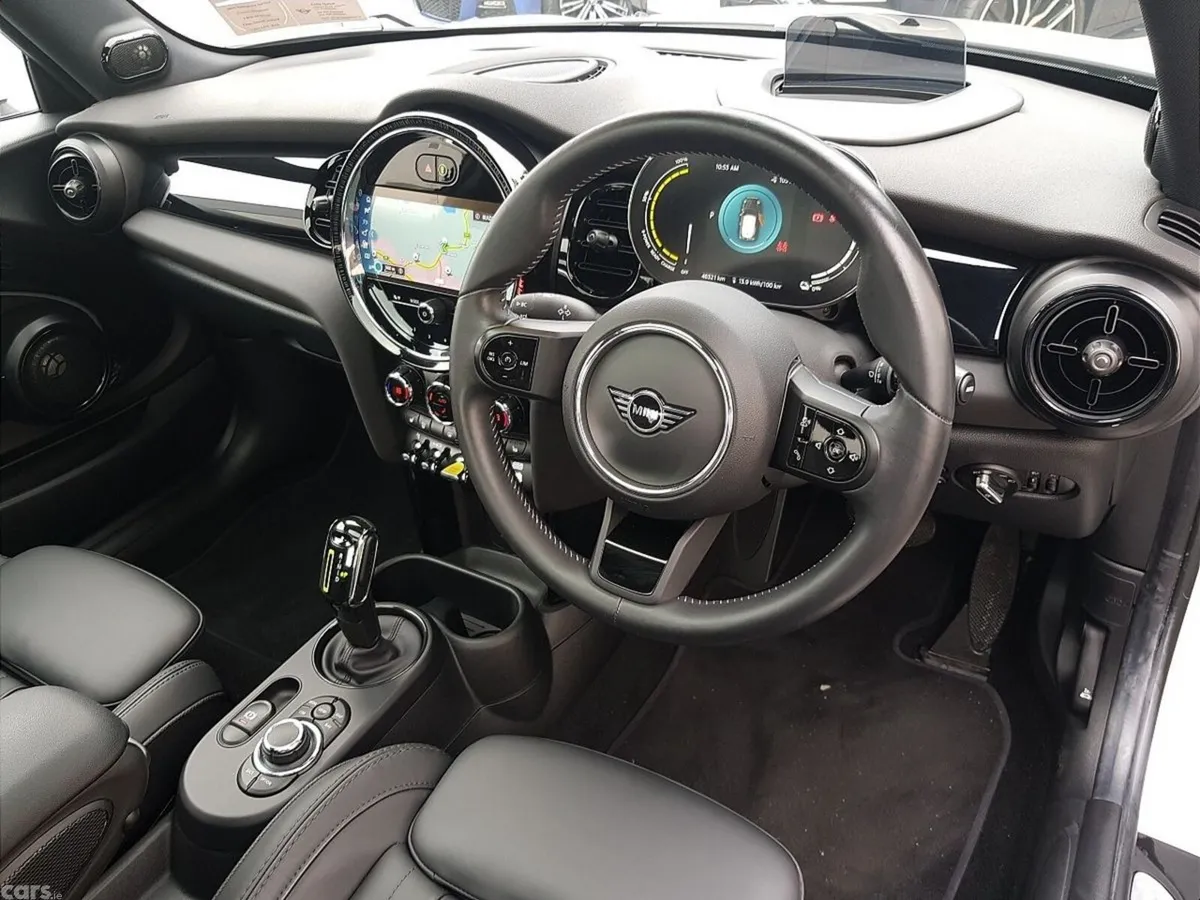 Mini Cooper Hatchback, Electric, 2023, White