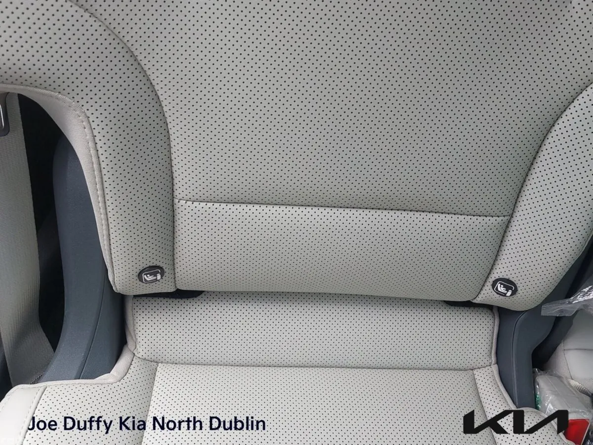 Kia EV6 MPV, Electric, 2024, Blue
