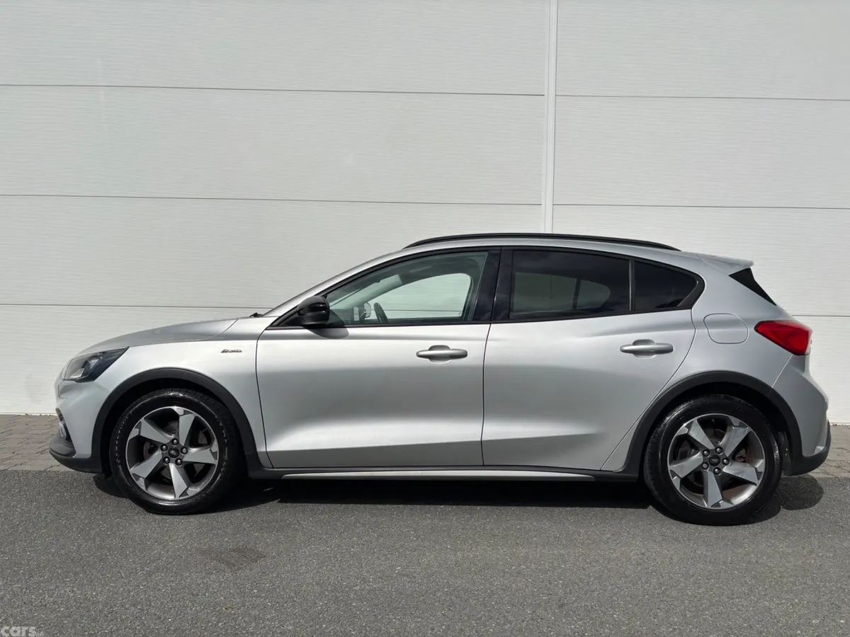 Ford Focus Hatchback, Diesel, 2021, Grey