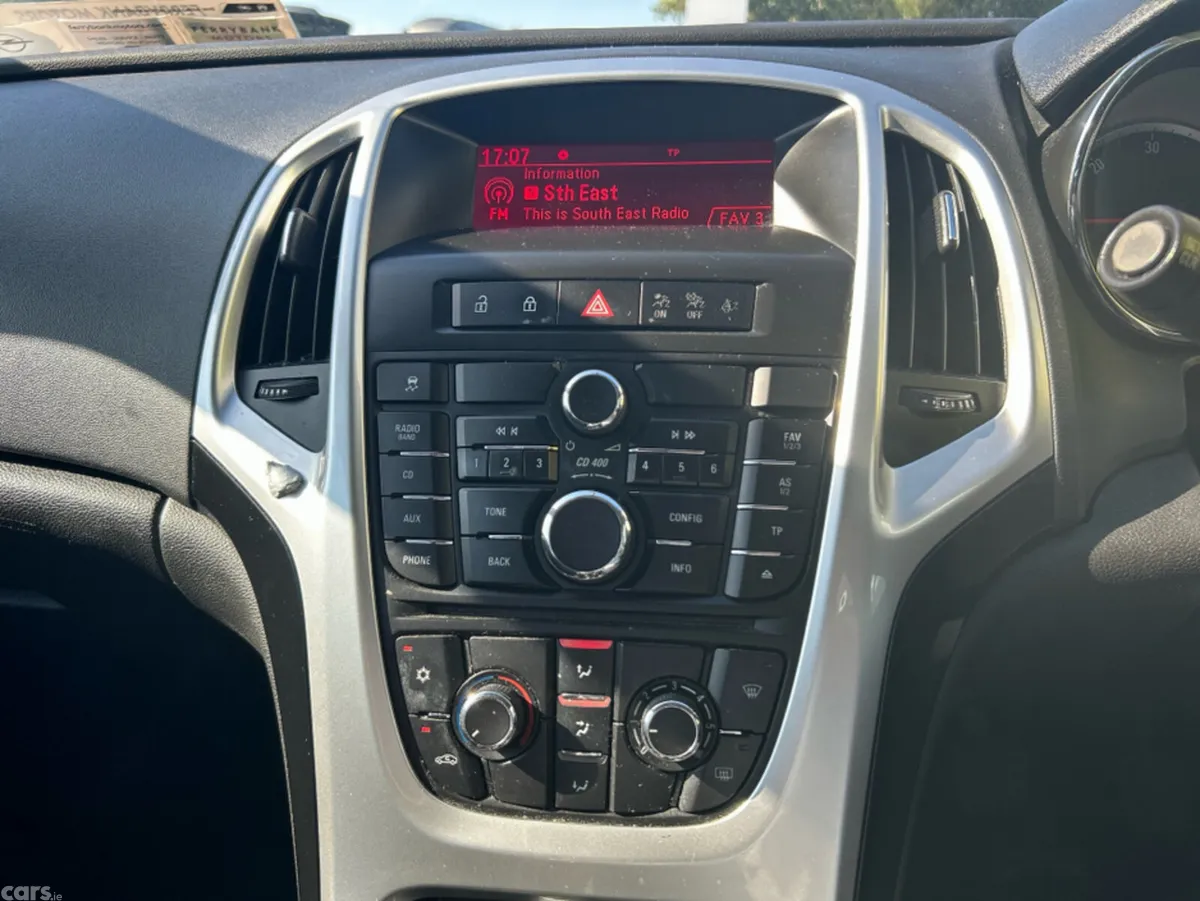 Opel Astra Hatchback, Diesel, 2014, Silver