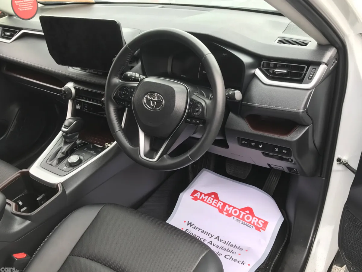 Toyota RAV4 SUV, Petrol Hybrid, 2024, White