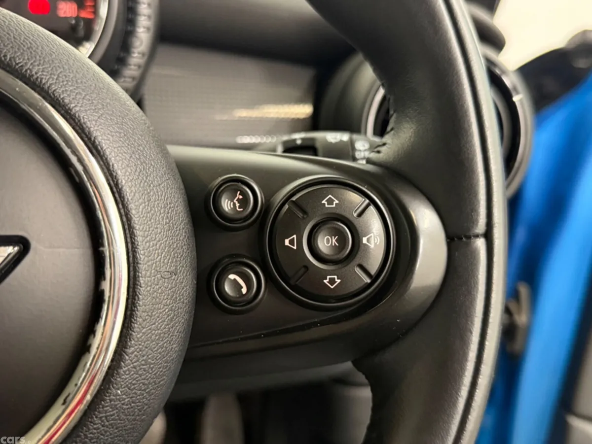 Mini Cooper Hatchback, Petrol, 2015, Blue