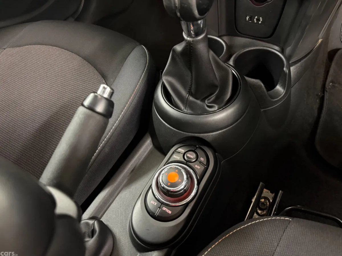 Mini Cooper Hatchback, Petrol, 2015, Blue