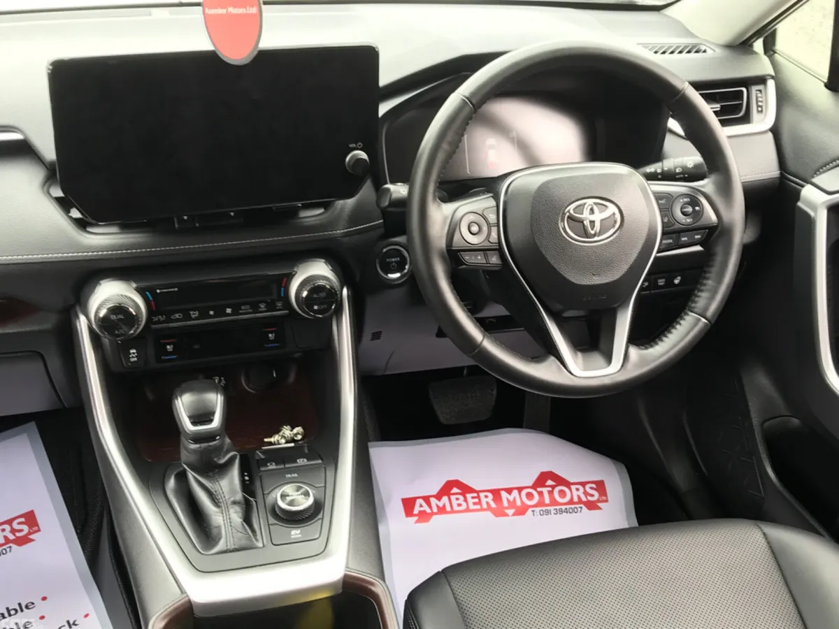 Toyota RAV4 SUV, Petrol Hybrid, 2024, White
