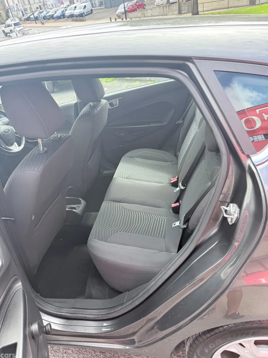 Ford Fiesta Hatchback, Diesel, 2016, Grey