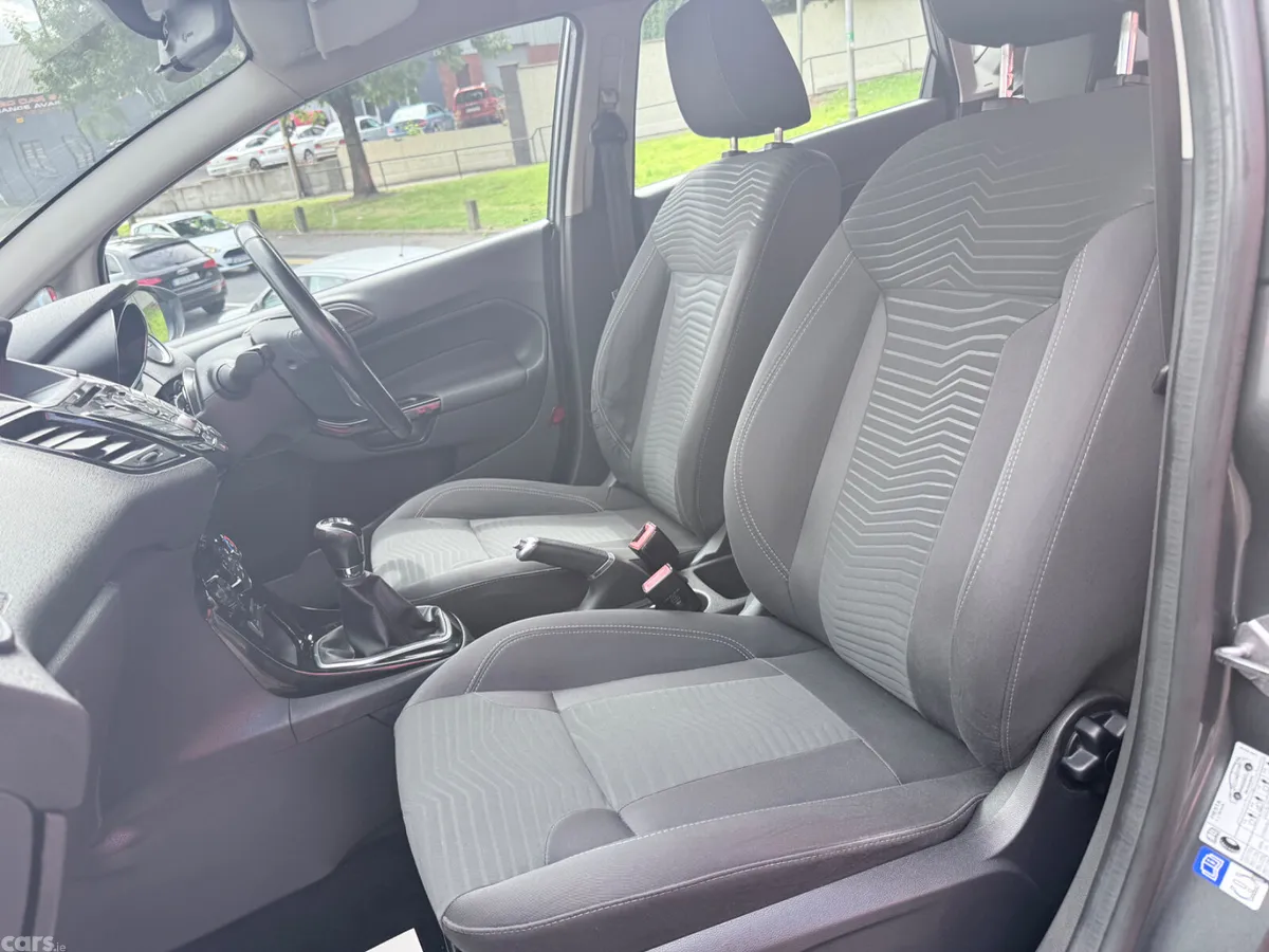 Ford Fiesta Hatchback, Diesel, 2016, Grey