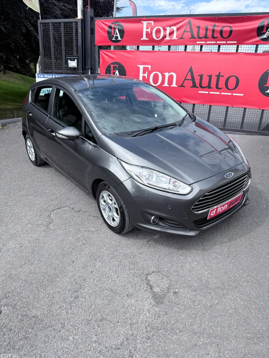 Ford Fiesta Hatchback, Diesel, 2016, Grey