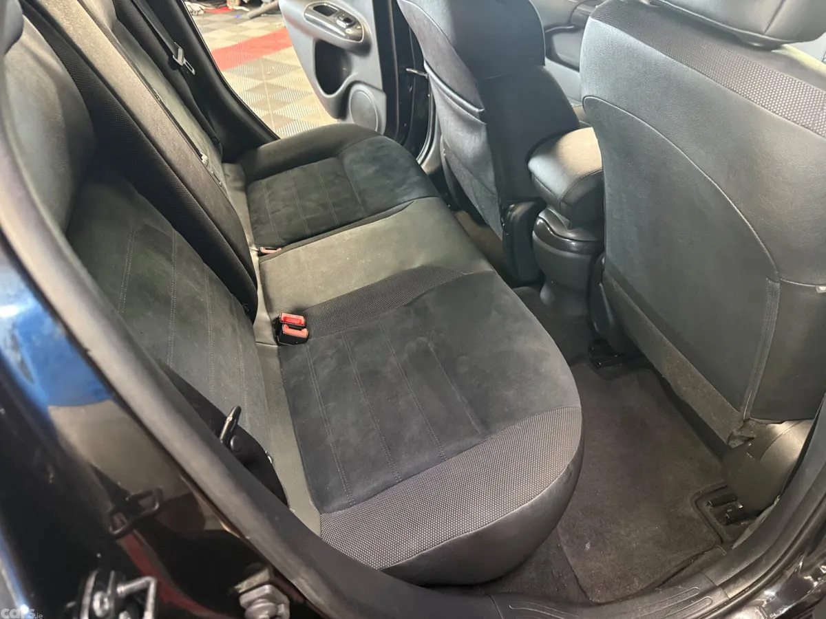 Nissan Juke SUV, Diesel, 2017, Black