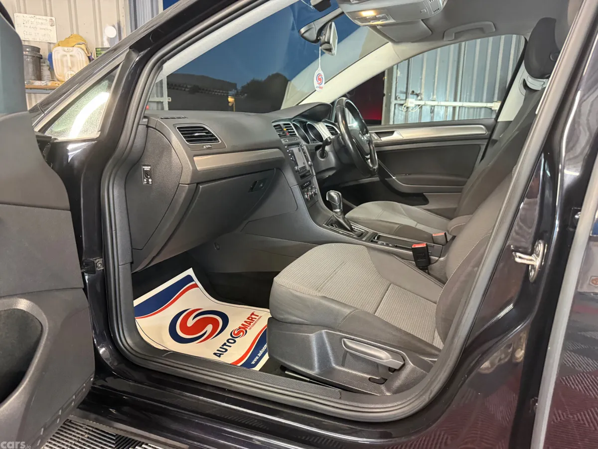 Volkswagen Golf Estate, Petrol, 2015, Black