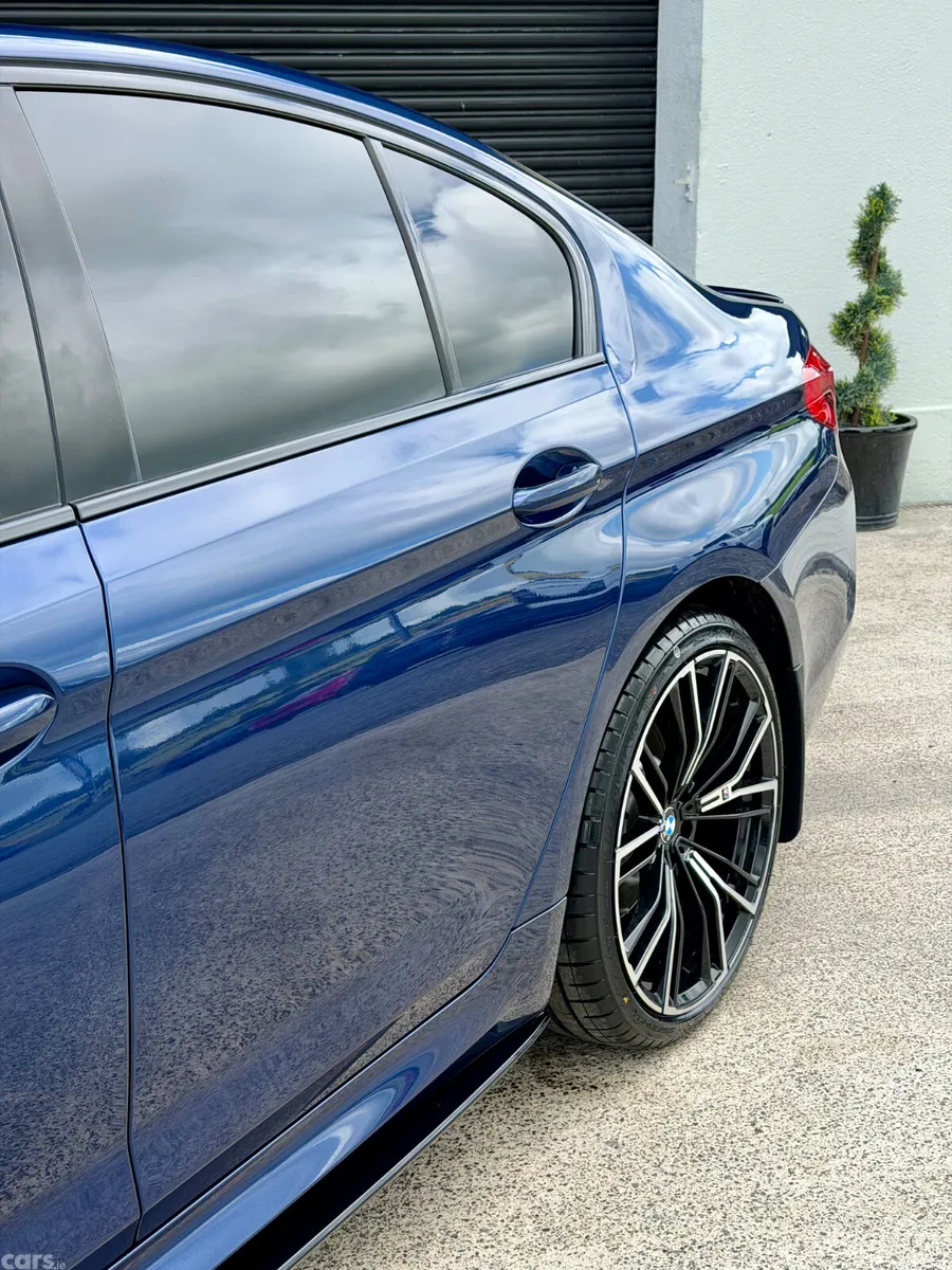 BMW 5-Series Saloon, Diesel, 2019, Blue