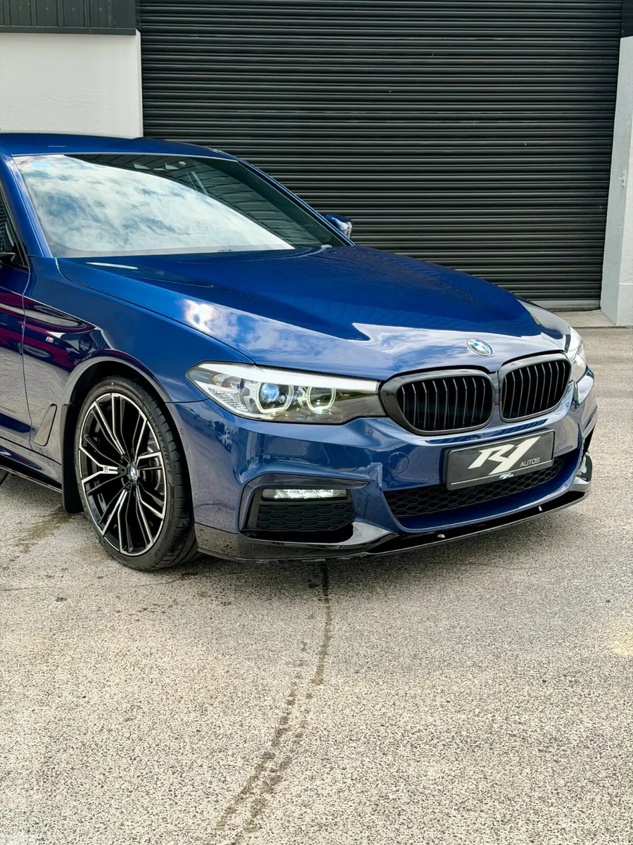 BMW 5-Series Saloon, Diesel, 2019, Blue